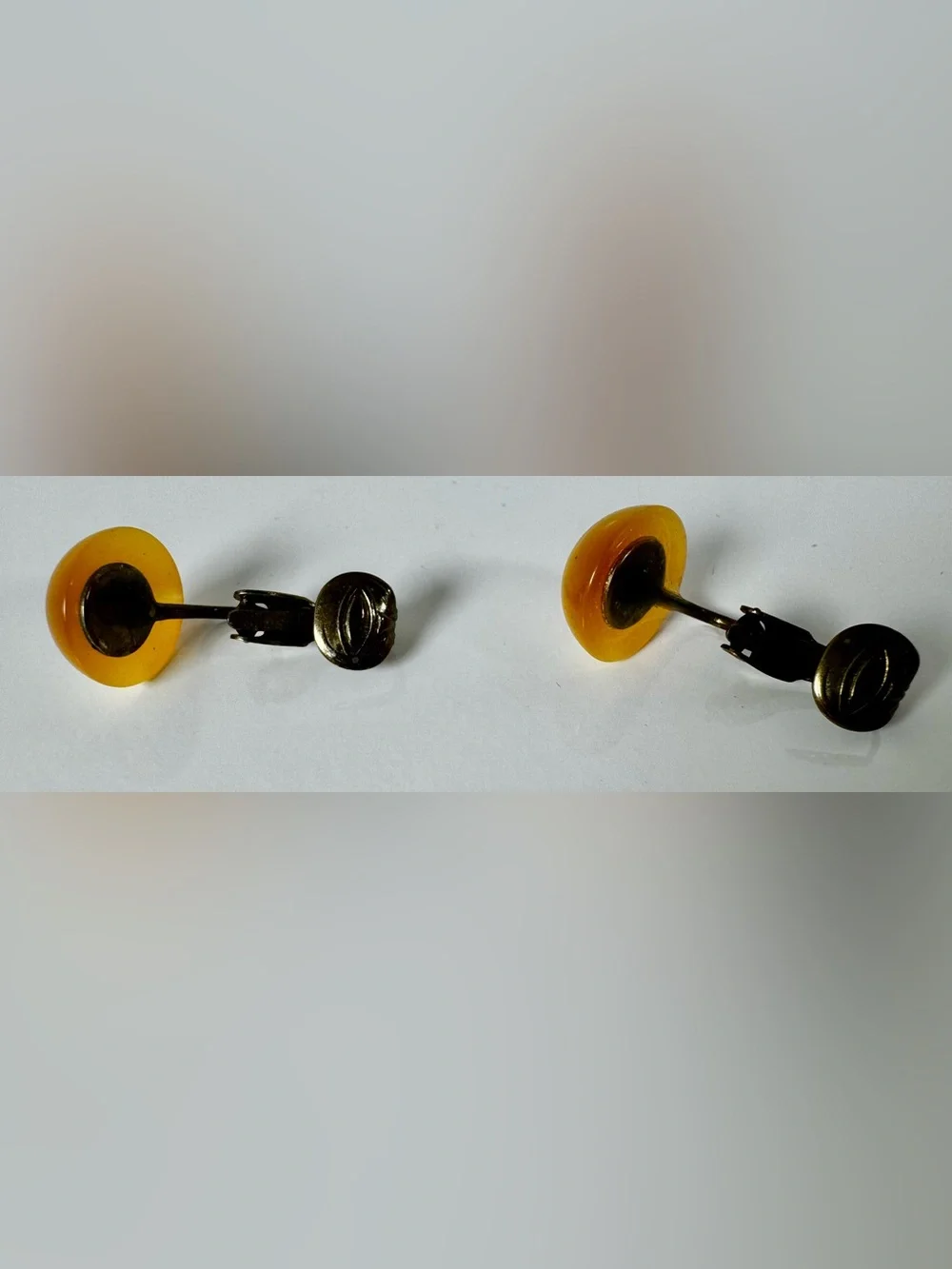 Vintage Bakelite Yellow Dome Button Clip-on Earrings - Women Jewelry #1420